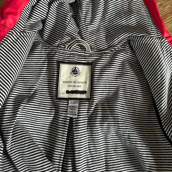 Petit Bateau Girls’ Red Hooded Rain Slicker Jacket Coat Like New! - Picture 10 of 12